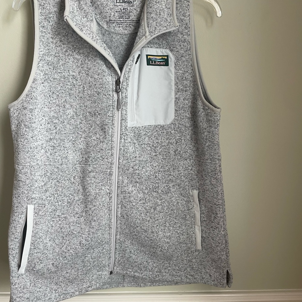 L.L. Bean Light Gray long sweater  Vest size LP